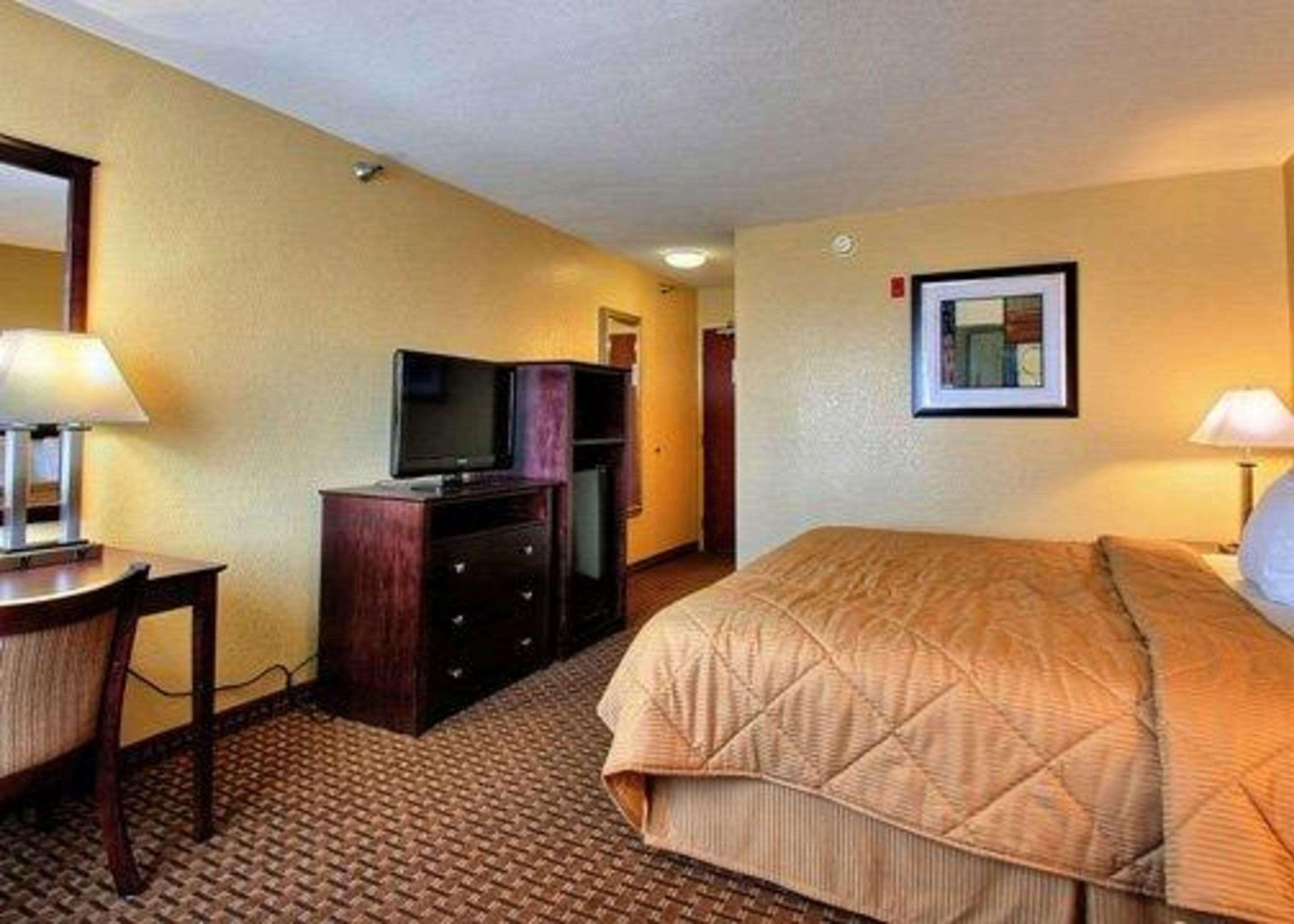 Quality Inn Де-Мойн Экстерьер фото