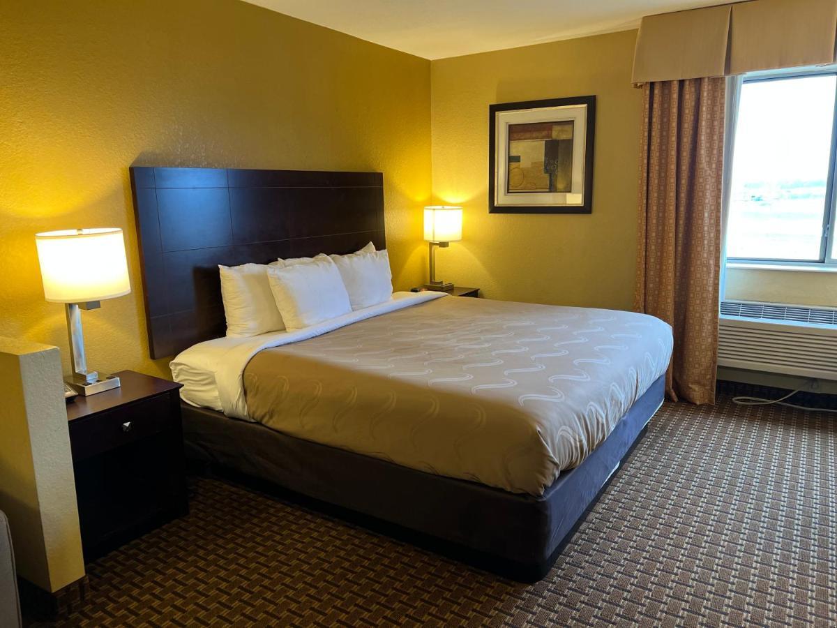 Quality Inn Де-Мойн Экстерьер фото