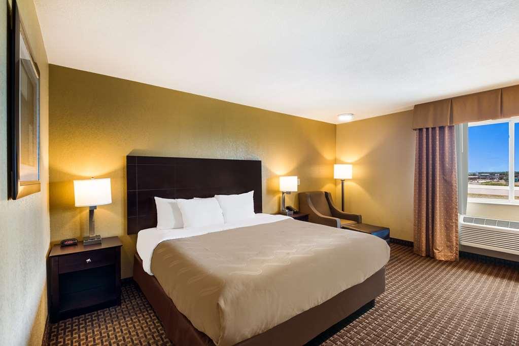 Quality Inn Де-Мойн Номер фото