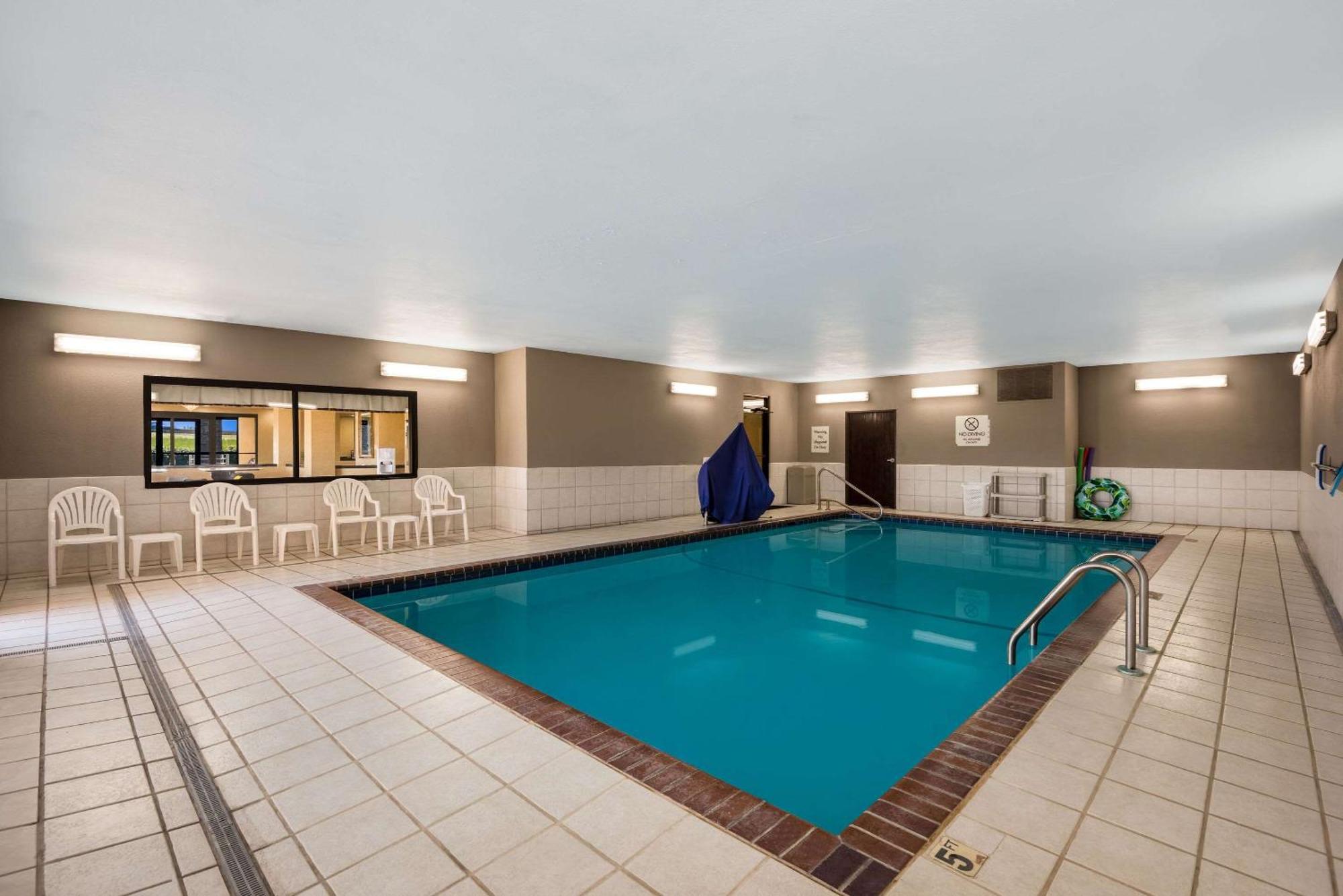 Quality Inn Де-Мойн Экстерьер фото
